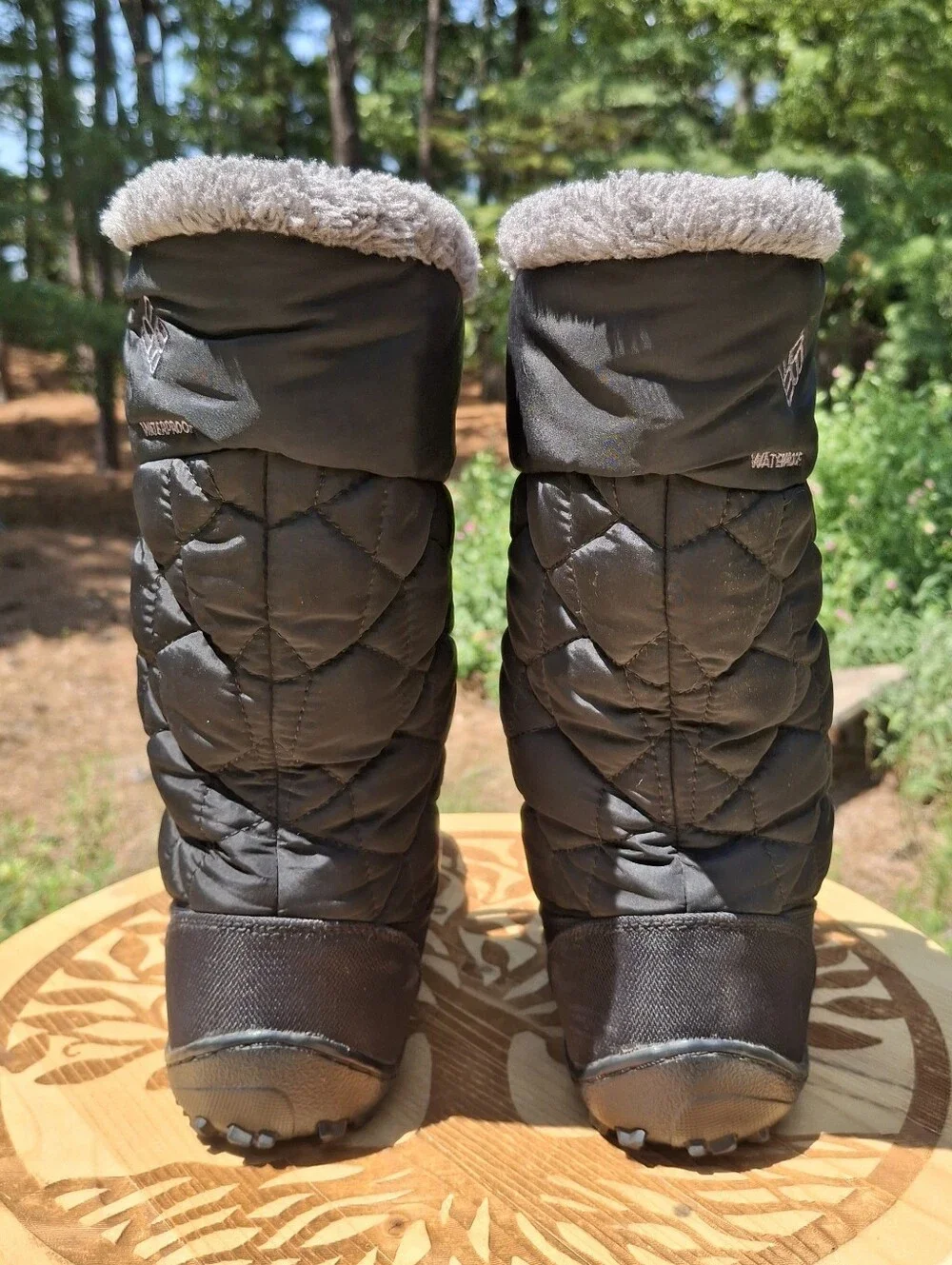 Women's Columbia Black Minx Mid II Omni-Heat Winter Boots Size 7 BL1585-010